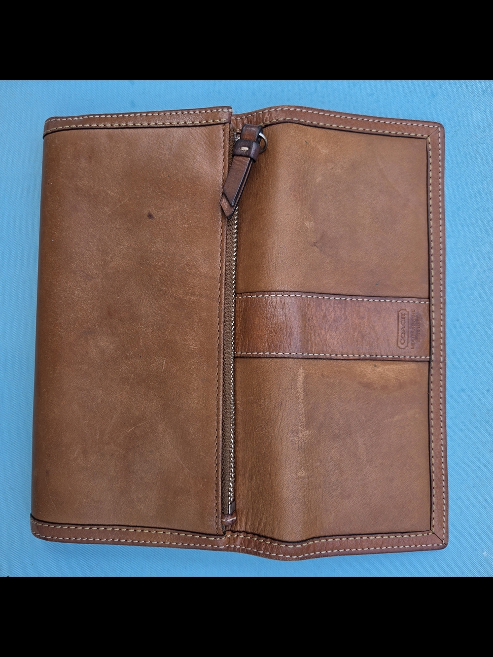 Coach British Tan Leather Continental Tri-Fold Wallet - Picture 10 of 16